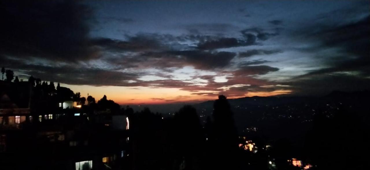 Swabhumi Homestay Kurseong Экстерьер фото